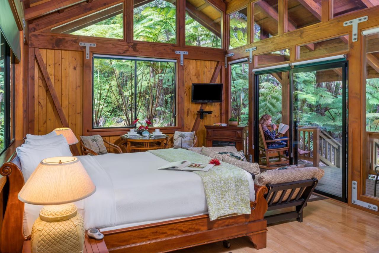 Volcano Village Lodge Exterior photo