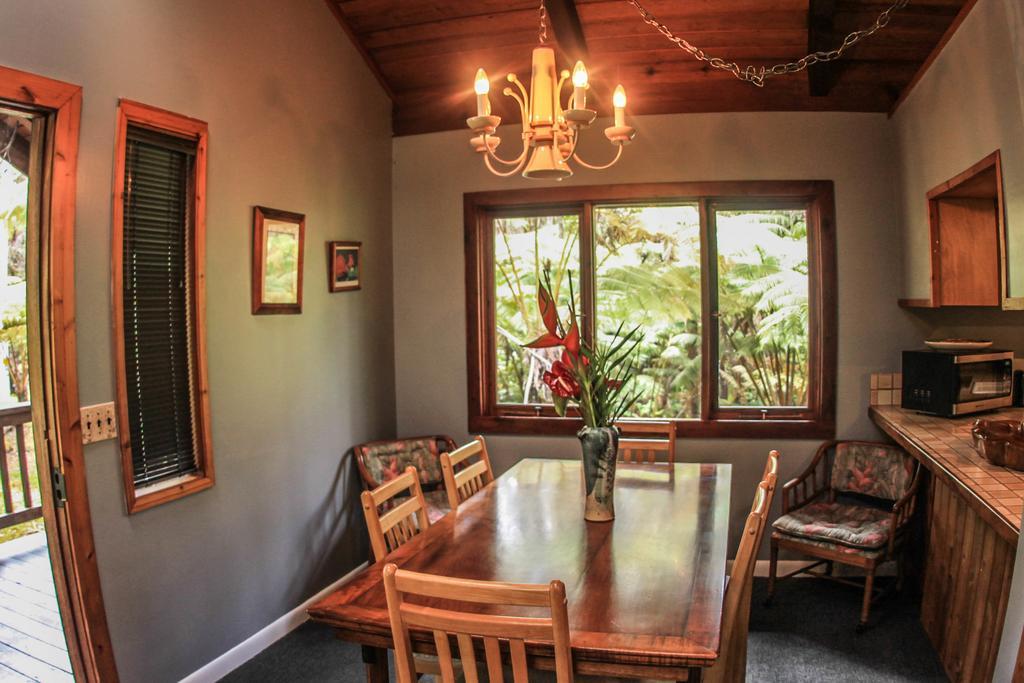 Volcano Village Lodge Room photo